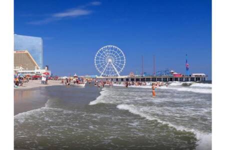 2Br 3Ba Ocean Front Condo On The Boardwalk Cozysuites Atlantic City Luaran gambar