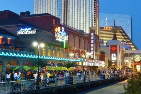 2Br 3Ba Ocean Front Condo On The Boardwalk Cozysuites Atlantic City Luaran gambar